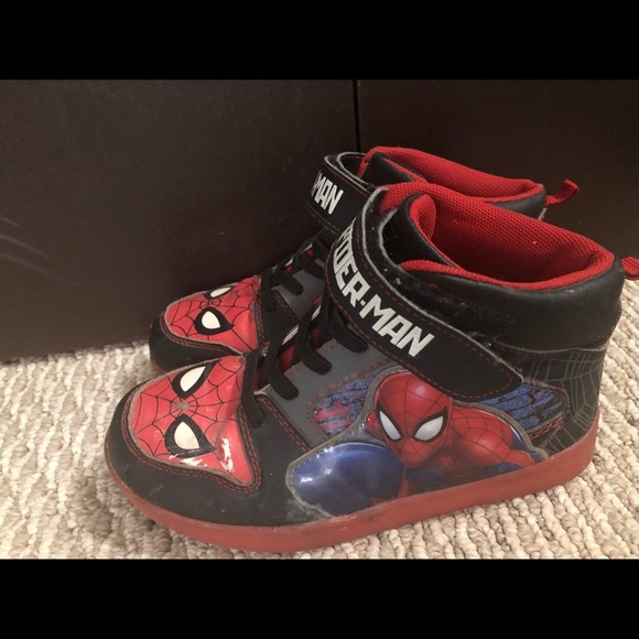 Spiderman Shoes - Picture 2 of 3